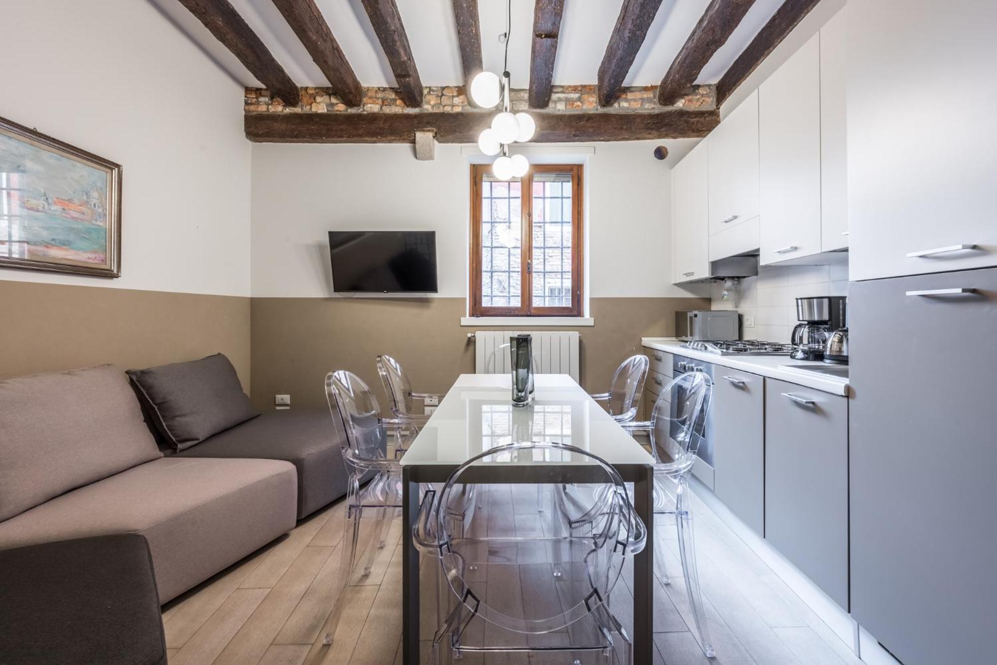 Window On Apartamento Venecia